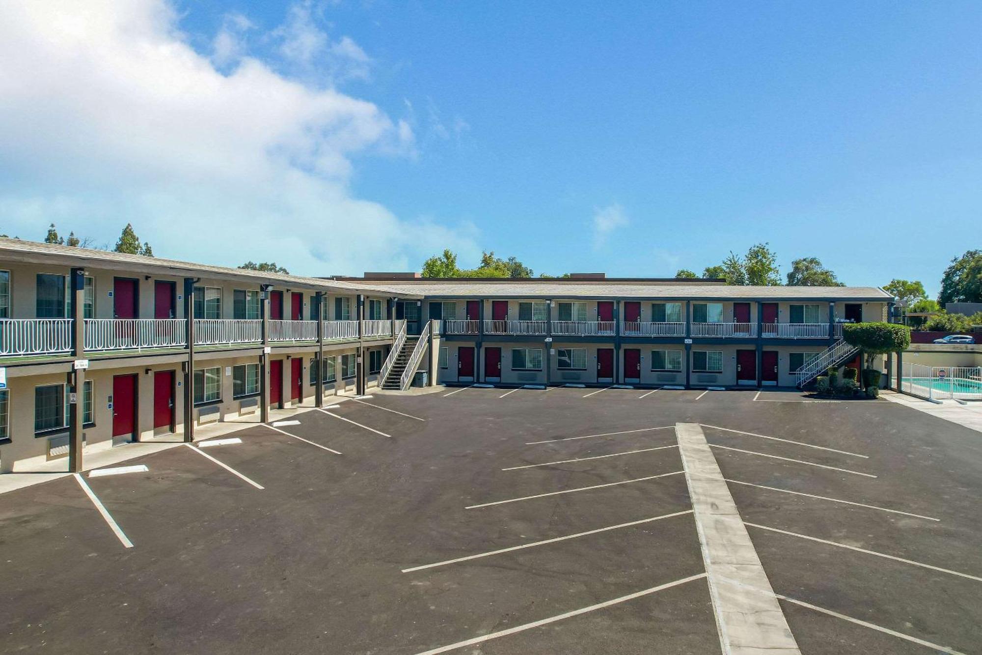 Econo Hospedaje Woodland Exterior foto